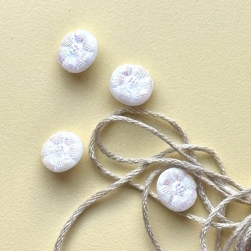 Glasknap - Bellis 10 mm