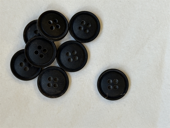 Mat hornknap med 4 huller - Grå-15 mm