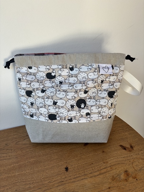 Garnkistens store projektposer med hank-Får