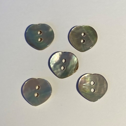 Perlemors hjerter - hvid - 15 mm