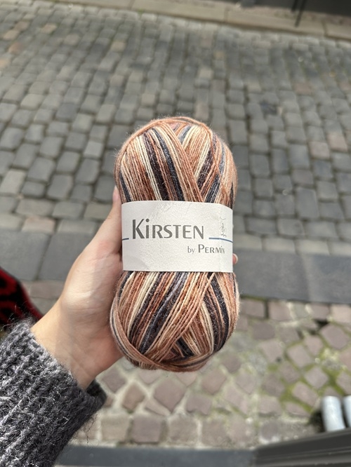 Kirsten fv. 885407