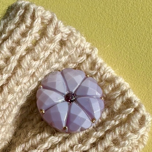 Glasknap - Dahlia lilla, simili, guld - 18 mm