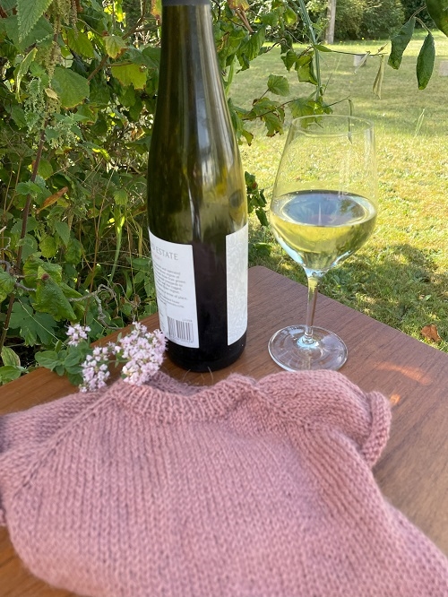 Strik & Drik - onsdag d. 17. juni kl. 18.30-21.00 Sommerens fornøjelser