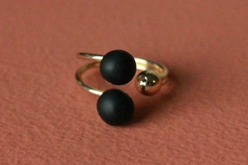 Oh Deer Kugle fingerring Sort-Forgyldt messing