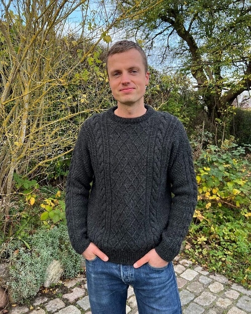 PetiteKnit - Moby Sweater Man
